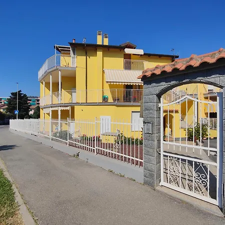 Ampio Trilocale Con Terrazzo By Tempovacanza * Marina dʼAndora