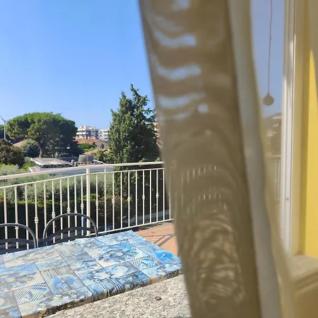 Ampio Trilocale Con Terrazzo By Tempovacanza Appartamento